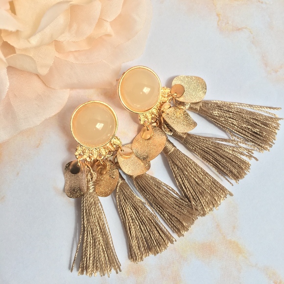 Boho Resin Tassel Drop Earrings - Picture 2 of 3